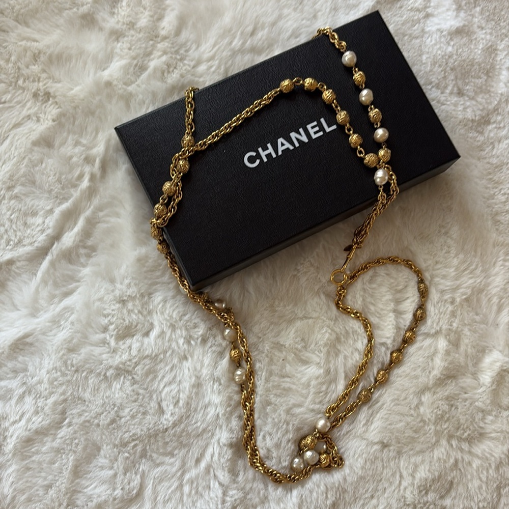 🖤CHANEL SALE🖤Authentic Double Classic Chanel Pearl & Gold Chain Necklace/Belt - Picture 7 of 17